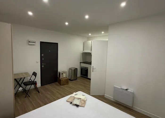 شقة Deux Neuf A *