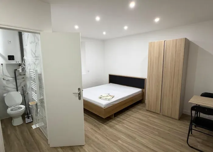 Deux Neuf A شقة *